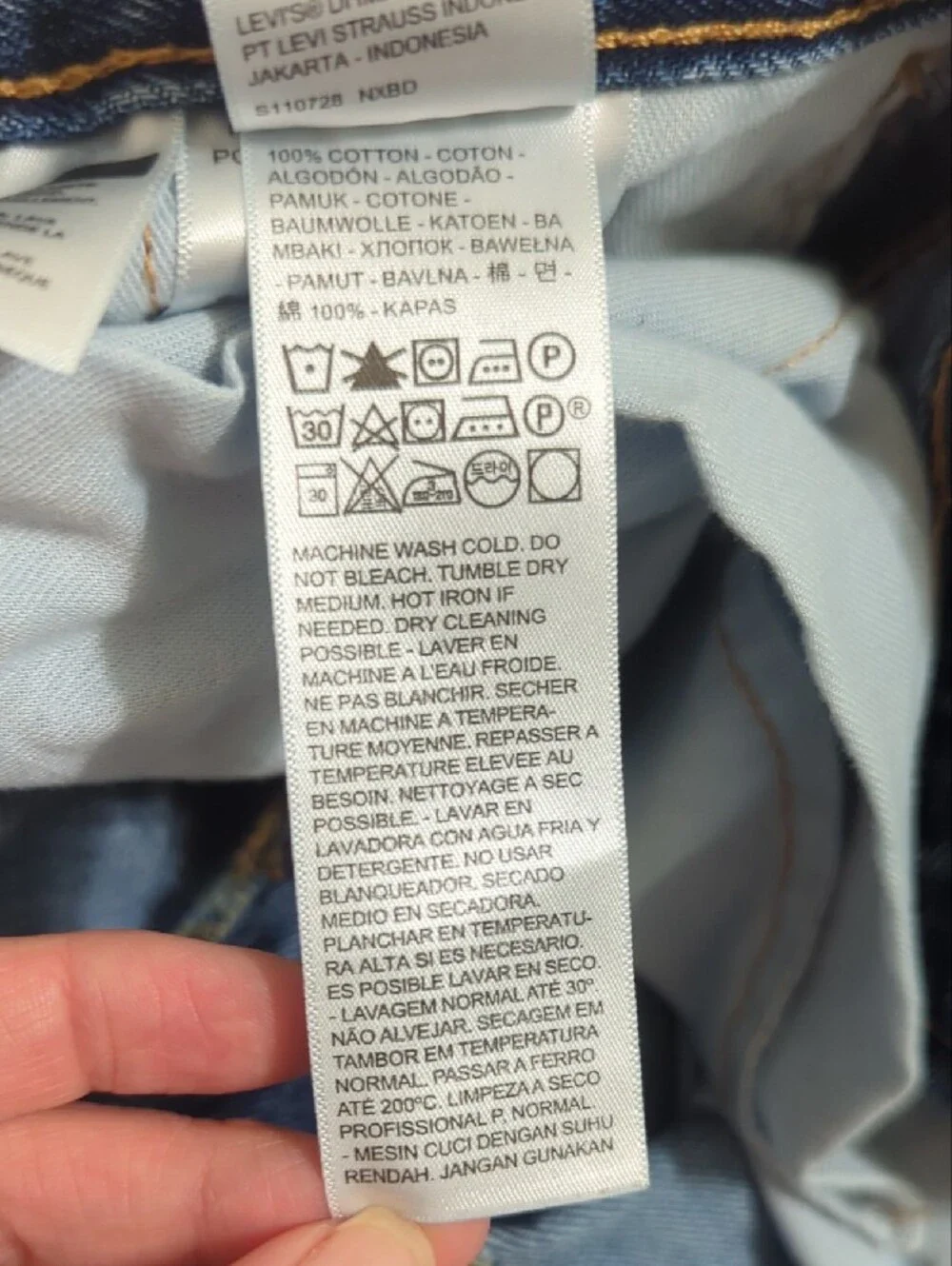 Levi’s Men’s 550 Relaxed Fit Jeans, Color Medium Stonewash Size 34x34